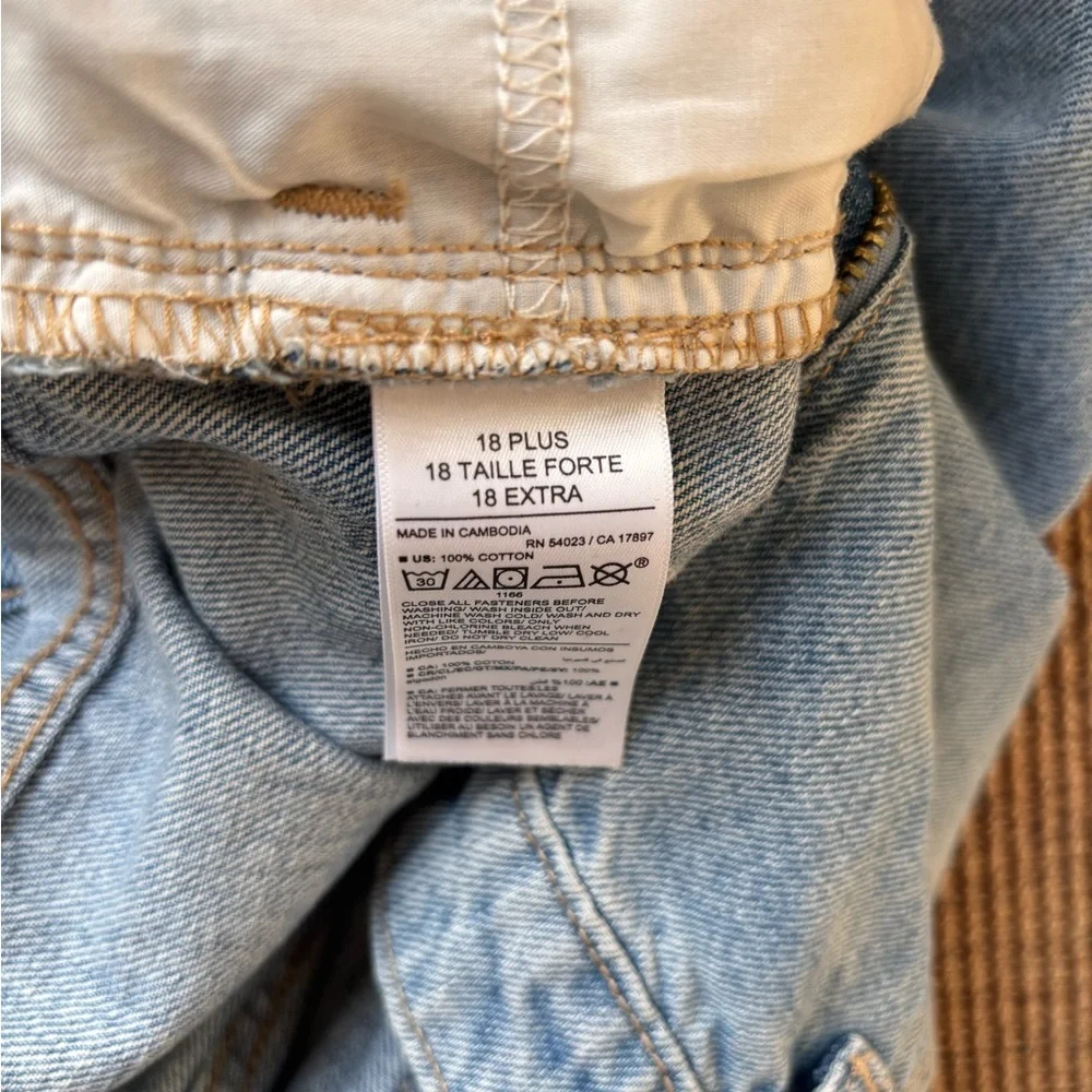 Old Navy Kids Light Blue High Rise Baggy Wide Leg Jeans 18+
